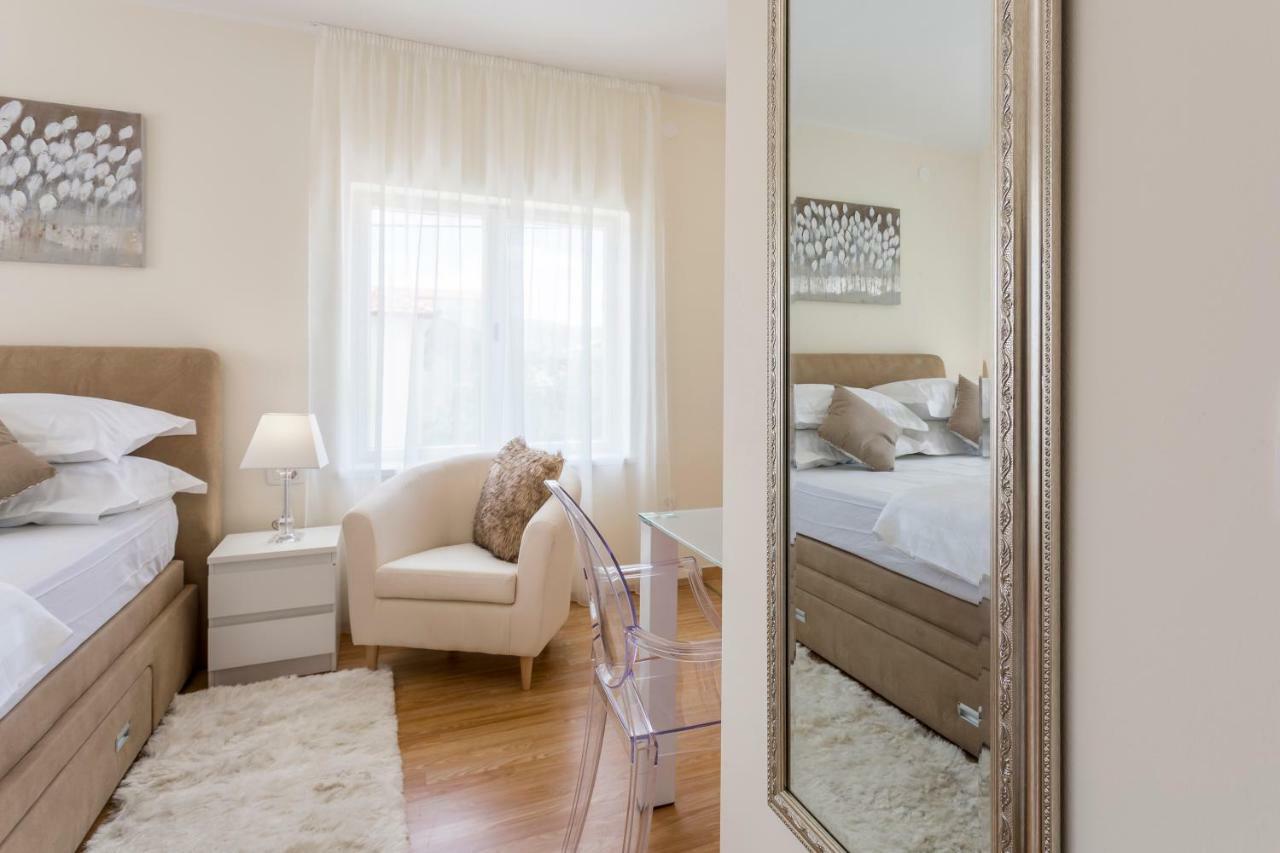 Mise Luxury Apartments Kaštela Kültér fotó
