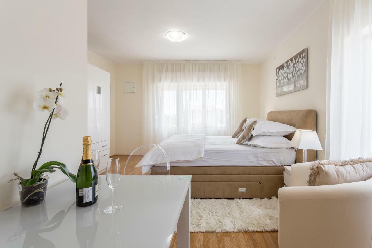Mise Luxury Apartments Kaštela Kültér fotó