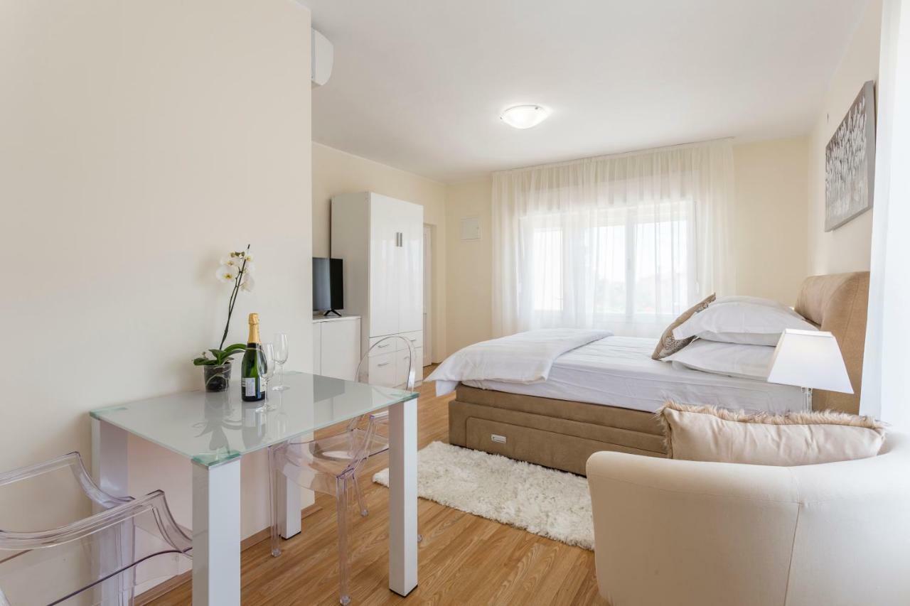 Mise Luxury Apartments Kaštela Kültér fotó