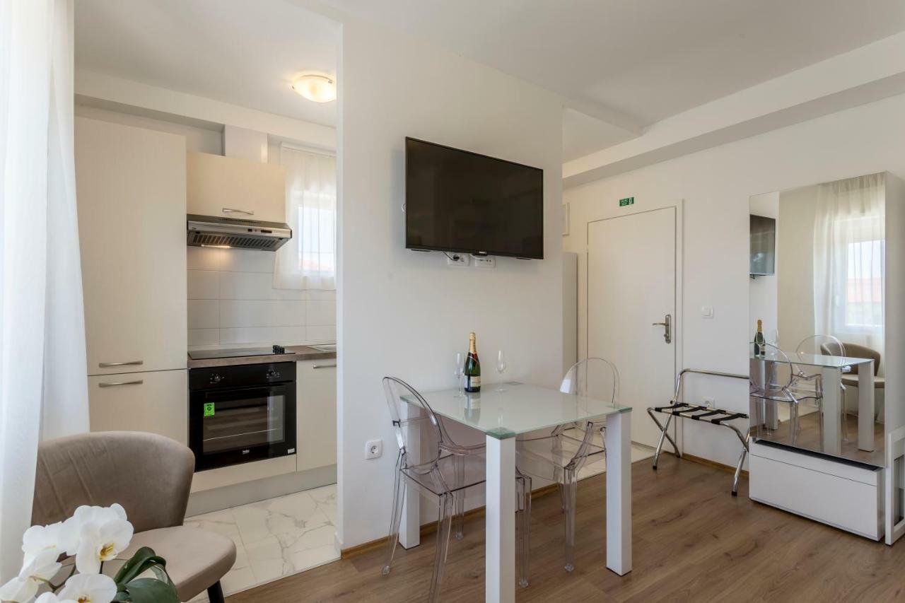 Mise Luxury Apartments Kaštela Kültér fotó